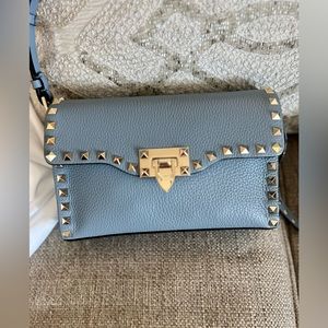 VALENTINO GARAVANI
Metallic Pebbled Calfskin small.